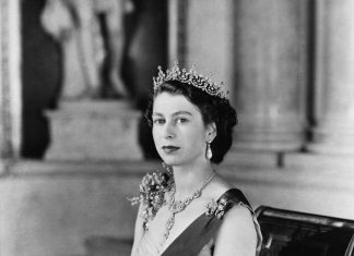 Cele mai frumoase diademe care apartin familiei regale britanice