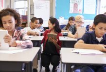 Calm, clar si amabil: ceea ce isi doresc elevii de la profesorul lor