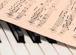 Educatia muzicala aduce beneficii bunastarii tinerilor
