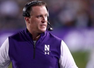 Fostul antrenor de fotbal Pat Fitzgerald da in judecata Northwestern pentru 130 de milioane de dolari