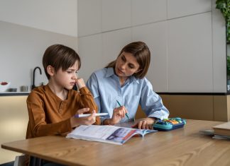 Deblocarea abilitatilor matematice: Cum sa ajuti un copil cu discalculie?