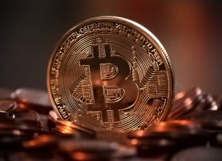 Bitcoin depaseste recordul anterior si atinge pentru scurt timp maximul istoric