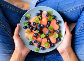 Cate fructe este recomandat sa mananci pe zi?