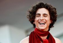 Timothee Chalamet si-a facut debutul in film in aceasta drama ciudata Adam Sandler